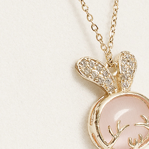 necklace display product details