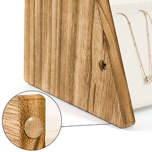 necklace display product details